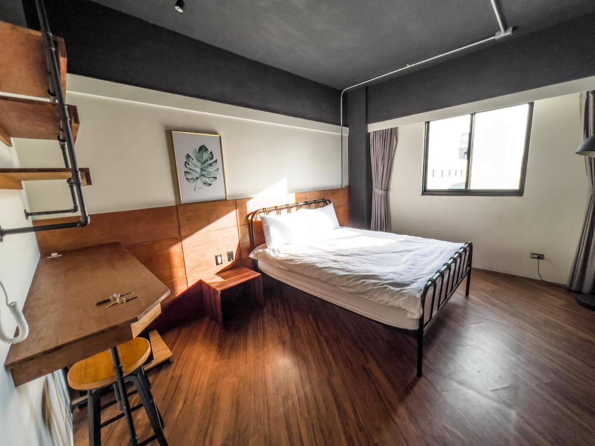 Tra旅宿 Taichung Exterior photo